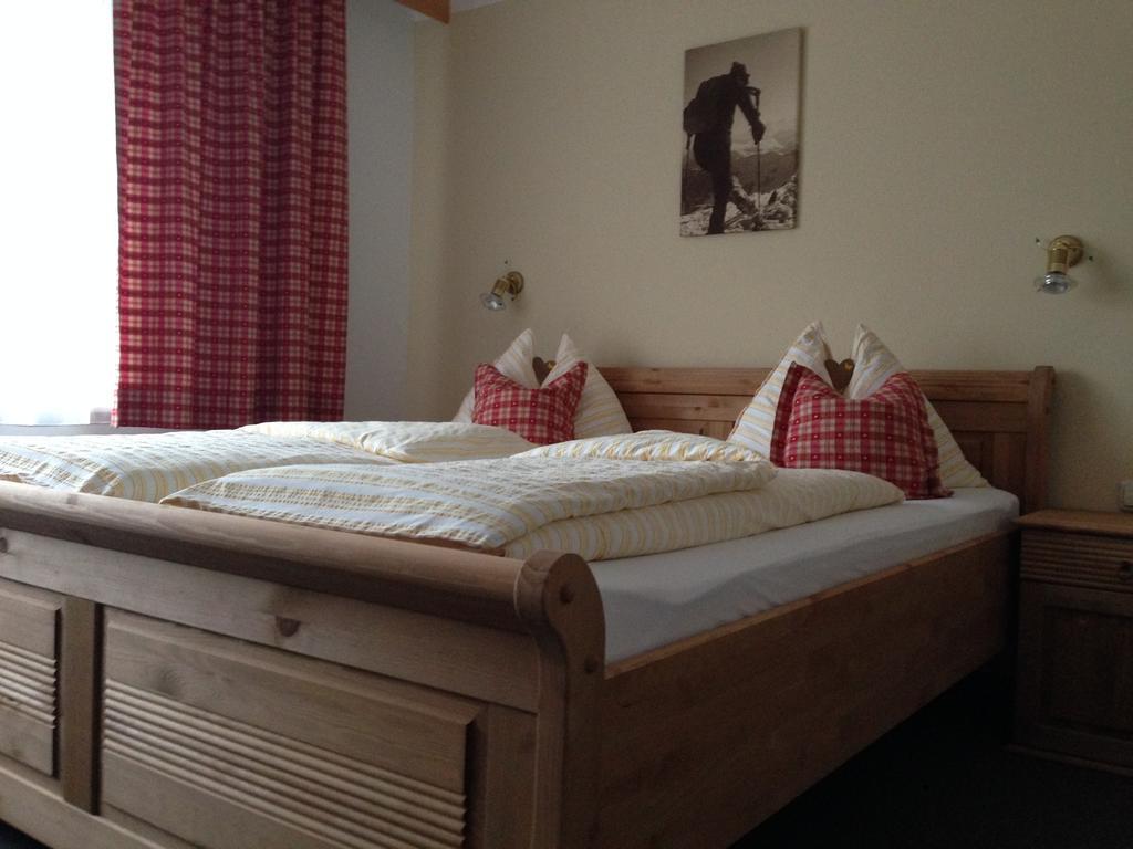 Pension Horfarter Fieberbrunn Habitación foto
