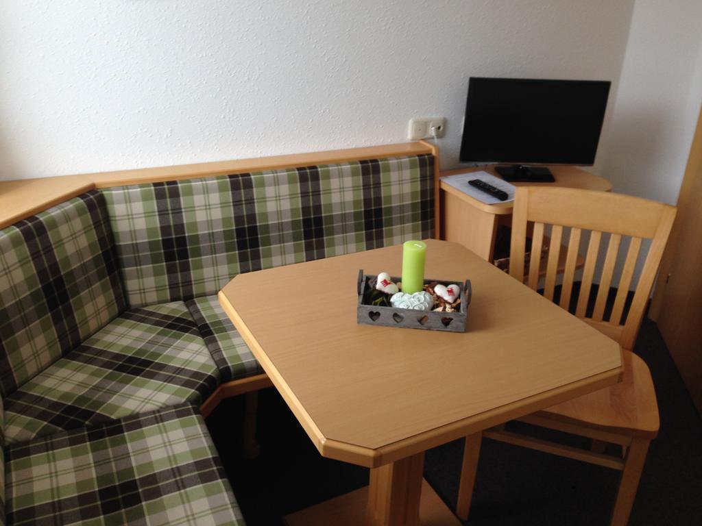 Pension Horfarter Fieberbrunn Habitación foto